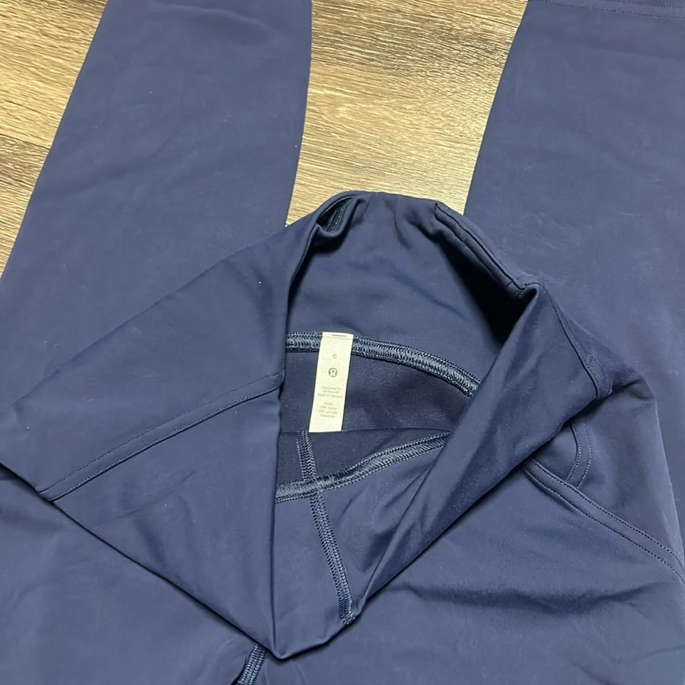 NWT Lululemon Instill HR tight - Picture 3 of 5